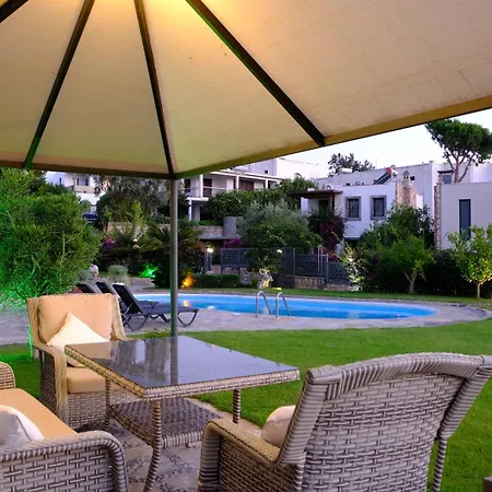 Yalıkavak'ta Havuzlu Lüks Villa