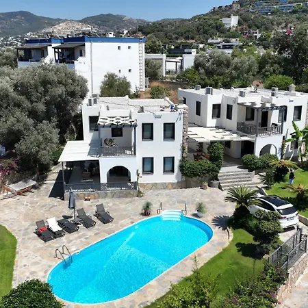 Yalıkavak'ta Havuzlu Lüks Villa *